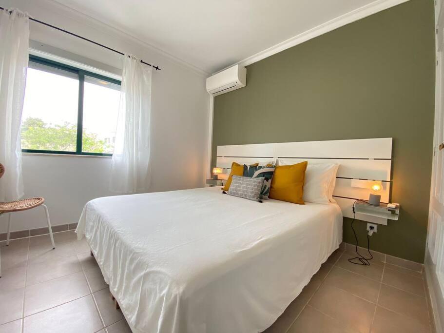 Apartamento Amparo-T2 C/Piscina Carvoeiro  Eksteriør bilde
